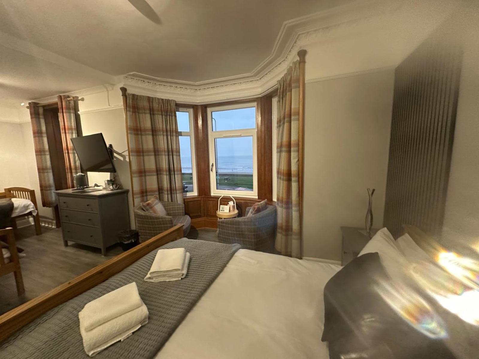 The Cairns Leven Hotel Leven  Екстериор снимка